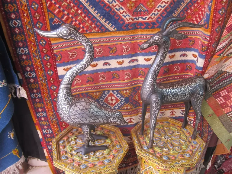 Handgemachte Deko in Meknes