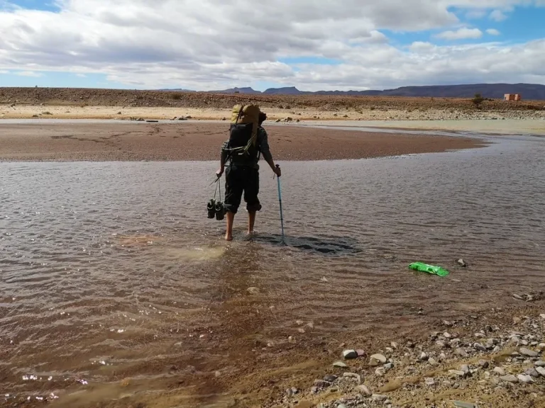 Wanderer im Wasser